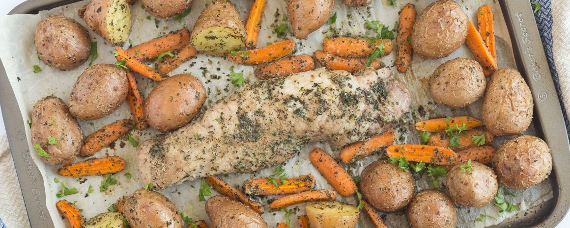 Pork tenderloin and vegetables sheet pan dinner.