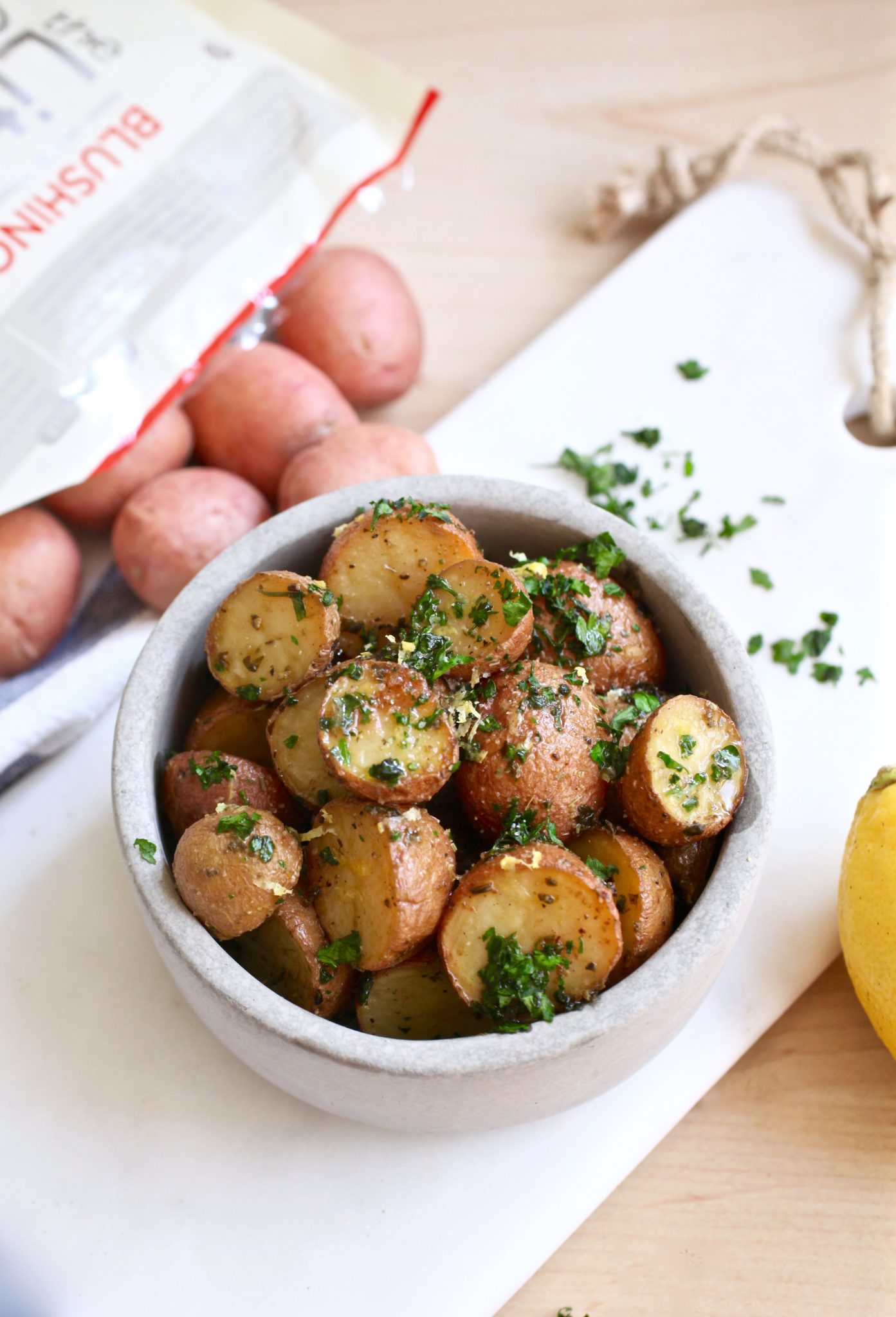 Pommes de terres à l'ail écrasées, au four - Healthy Alie