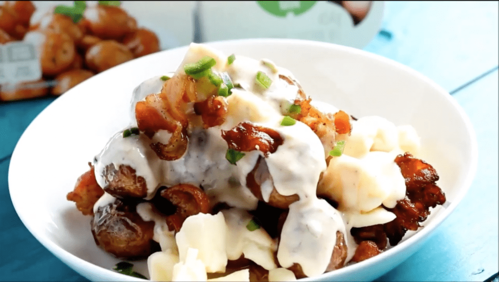 Jalapeño Popper Potato Poutine