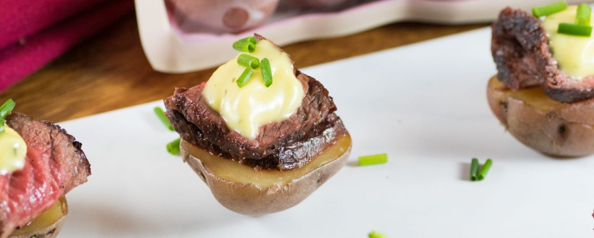 Steak and potato appetizers.