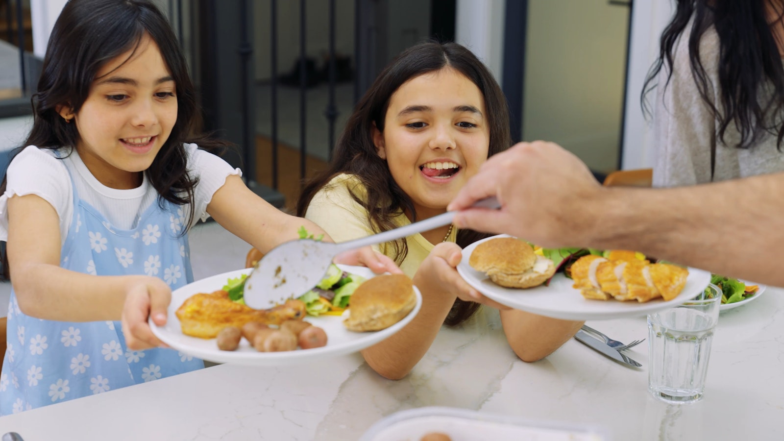 The Importance of Family Meals and How to Make Them Happen | The
